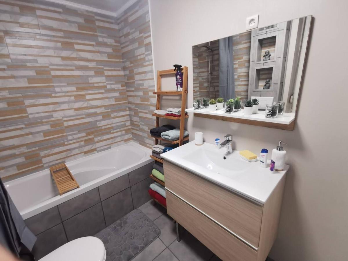 L'Aiscal Appart-Hotel 6 Personnes Calais Eksteriør bilde