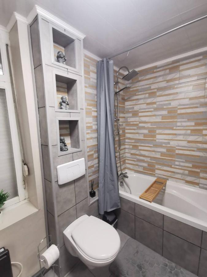 L'Aiscal Appart-Hotel 6 Personnes Calais Eksteriør bilde